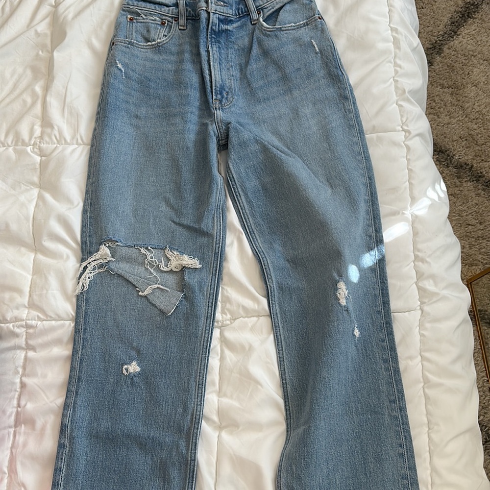 Abercrombie 90s Straight Ultra High Rise, NWT, size 4